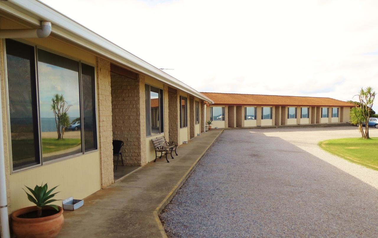 Stansbury Holiday Motel Exterior photo